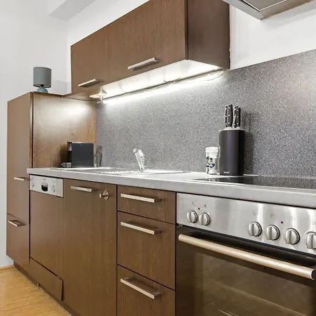 Alpena Homes, Zentrum, Sehr Geräumig, Küche Apartamento *